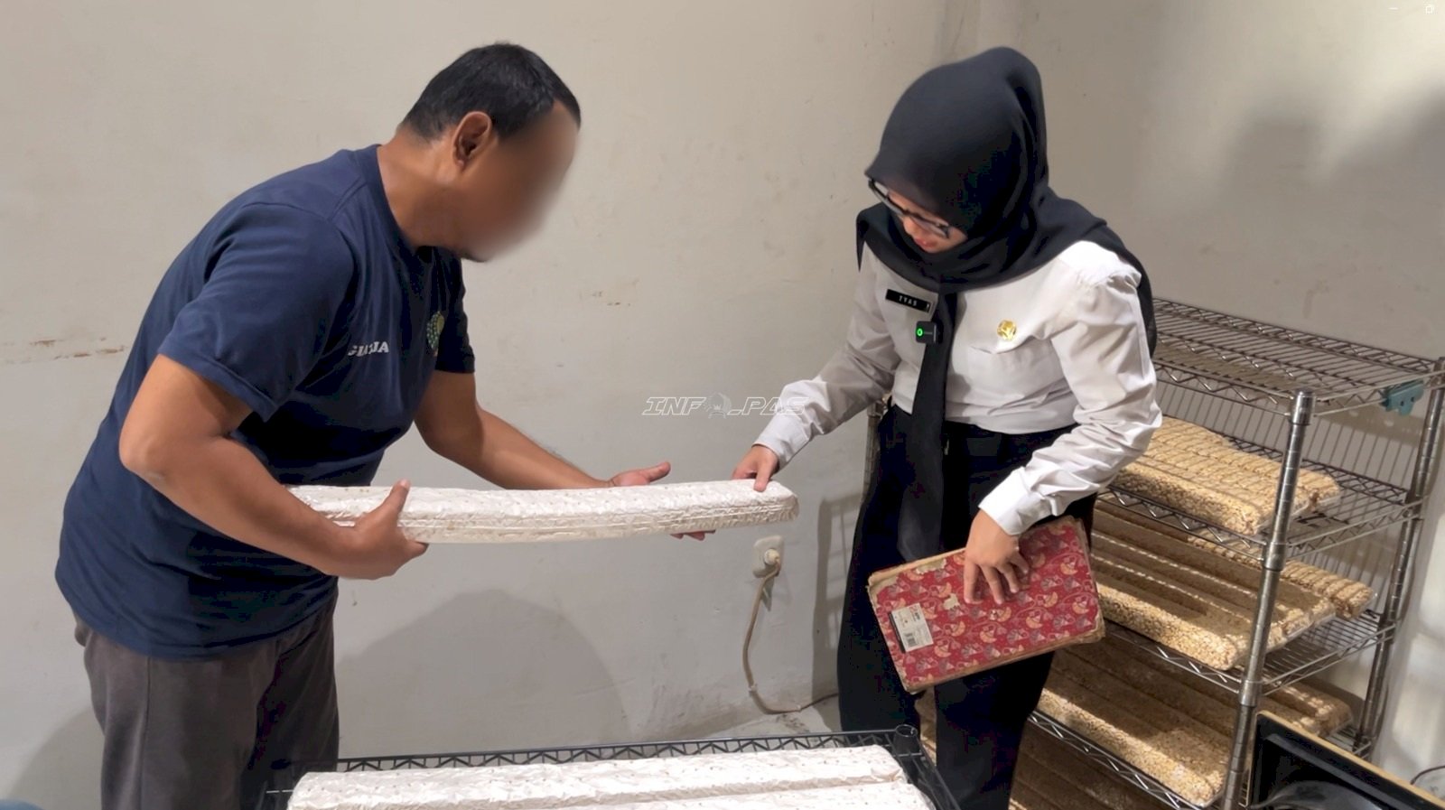 Olah Kedelai Jadi Tempe, Warga Binaan Lapas Kelas I Tangerang Asah Keterampilan Kerja