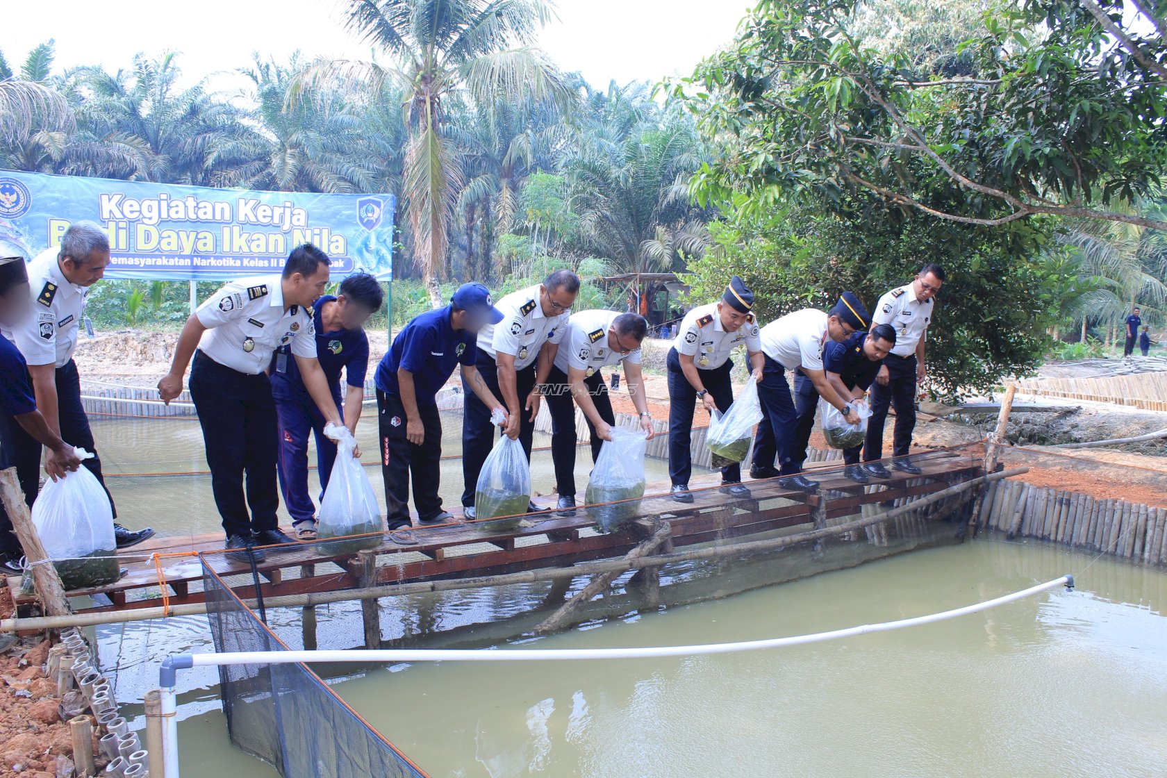 Lapas Narkotika Muara Sabak Tebar Benih Ikan Nila, Perkuat Program Ketahanan Pangan