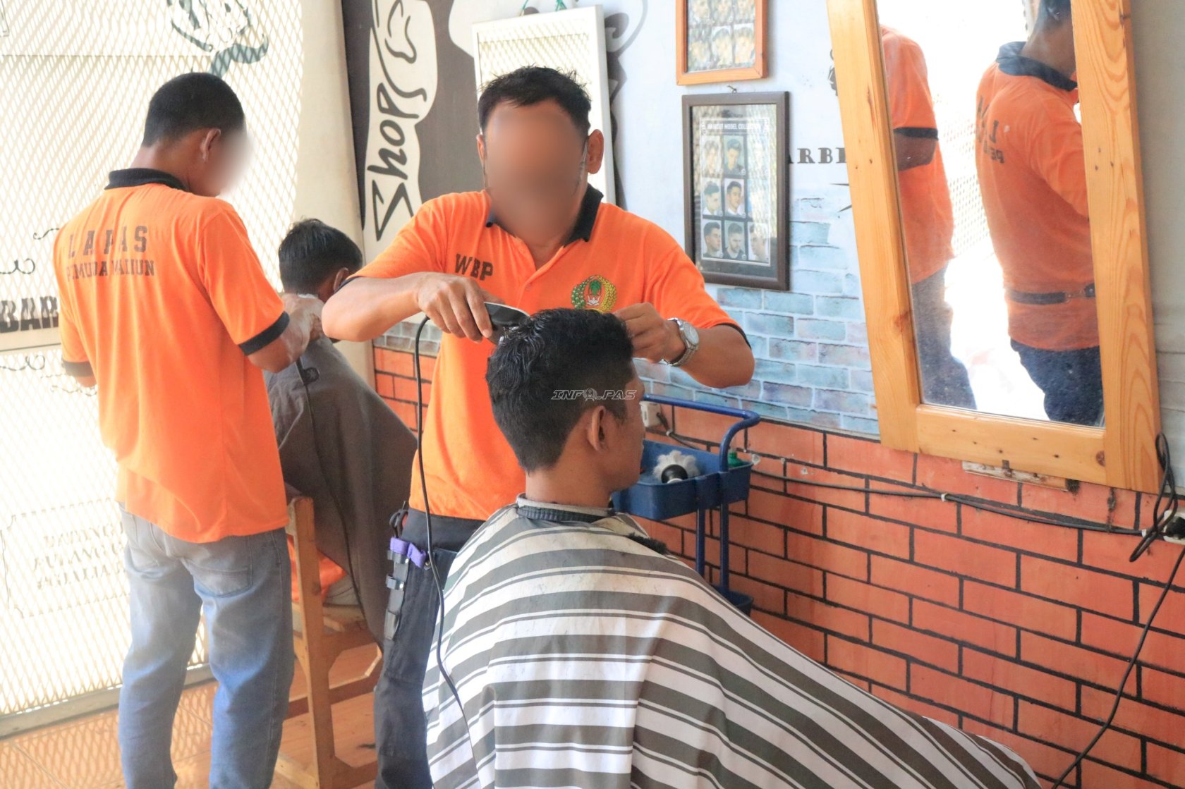 Jadi Ruang Keterampilan dan Kemandirian, Barbershop Lapas Pemuda Madiun Asah Potensi Warga Binaan