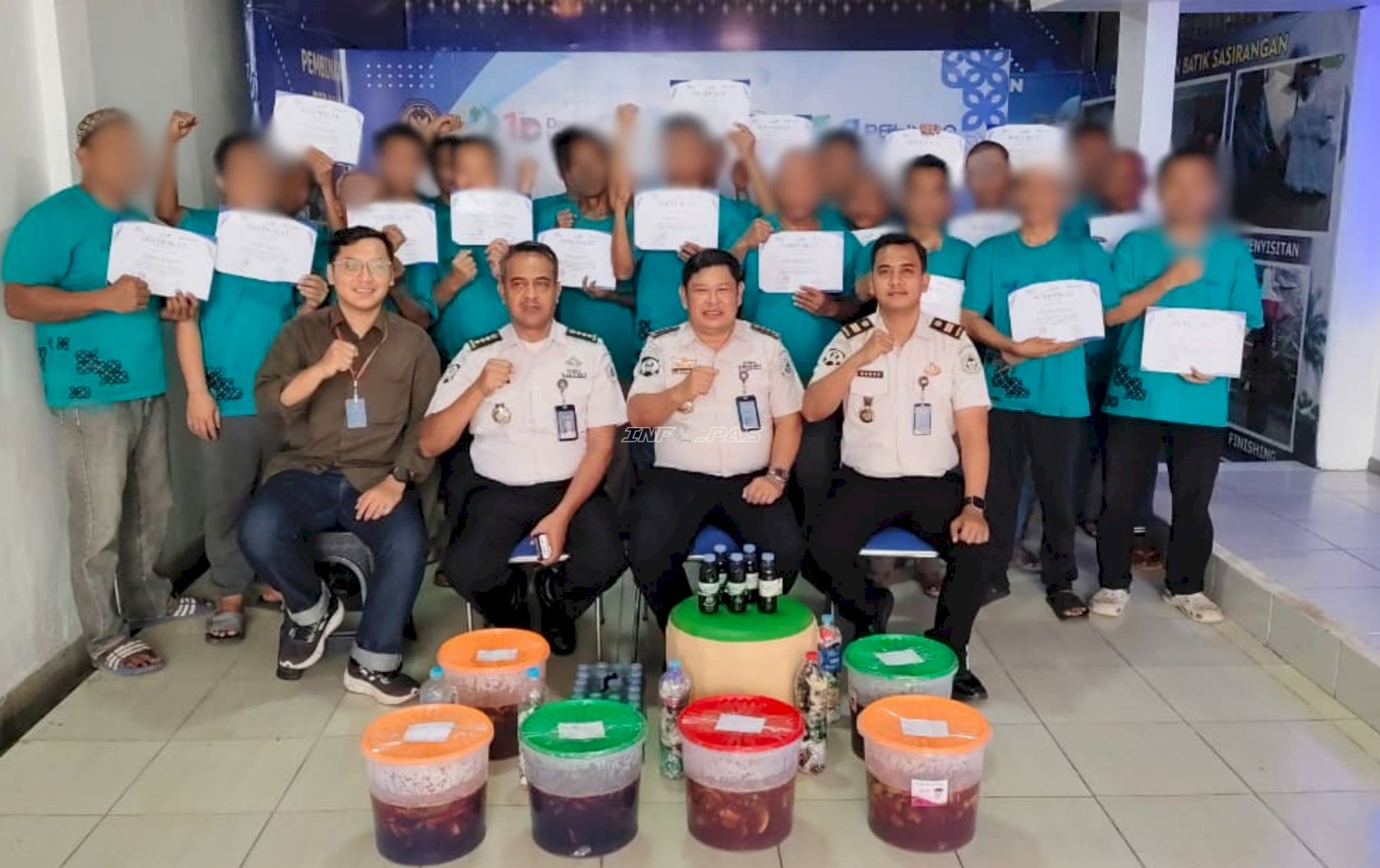 25 Warga Binaan Lapas Banjarmasin Terima Sertifikat Pelatihan Olah Sampah