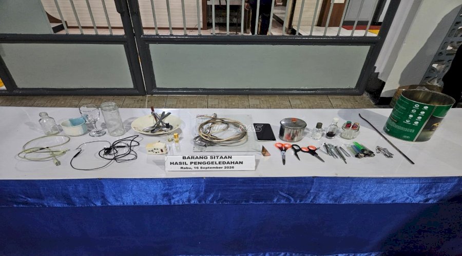 Lapas Ambon bersama APH Lakukan Razia Kamar Hunian dan Tes Urine Warga Binaan