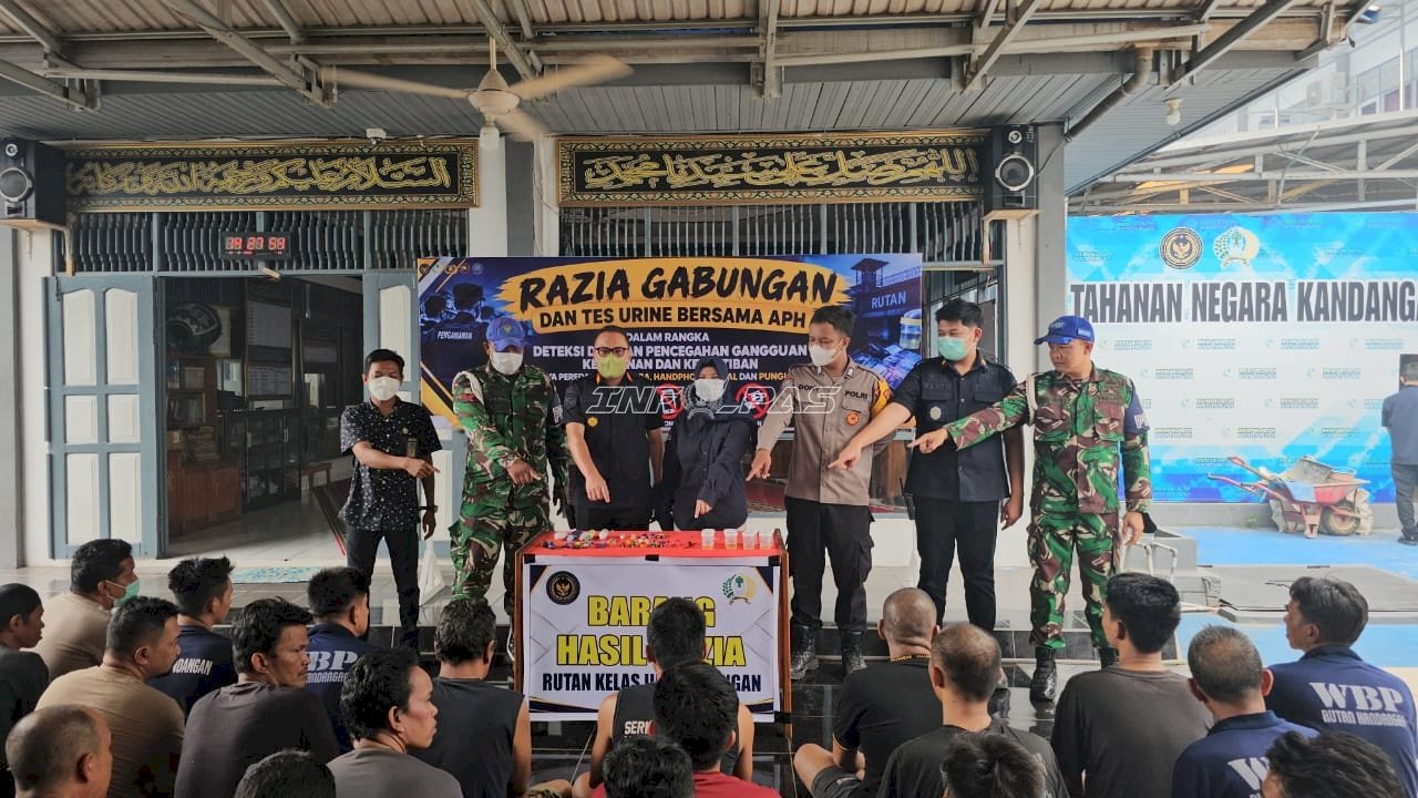 Rutan Kandangan Gandeng APH dan BNNK Perkuat Pencegahan Narkotika melalui Razia dan Tes Urine