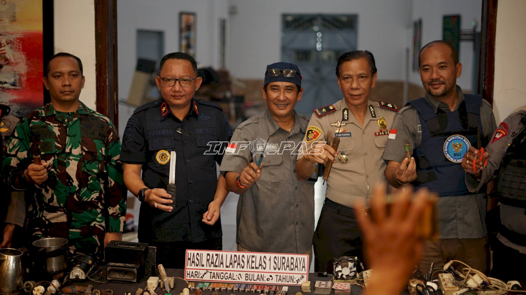 Perkuat Pengawasan, Lapas I Surabaya Gelar Penggeledahan Gabungan dan Tes Urine