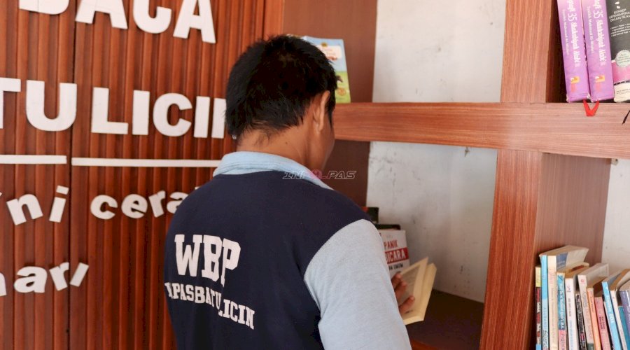 Tambahan 245 Buku Baru Perkaya Koleksi Pojok Baca Lapas Batulicin