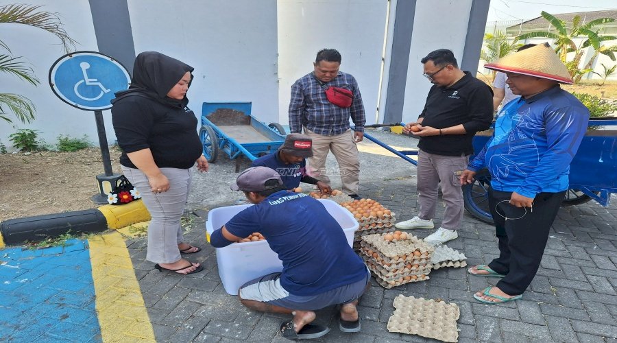Sebanyak 105,5 Kg Telur dan 29 Ikat Pakcoy Ludes Terjual, Bukti Produktivitas Warga Binaan Lapas Pemuda Madiun