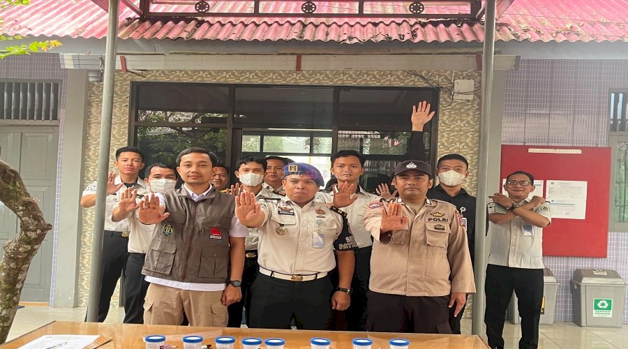 Deteksi Dini Narkoba, Bapas Amuntai bersama BNNK dan Polres HSU Tes Urine Petugas