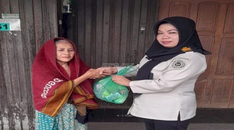 Bapas Amuntai Salurkan Bansos, Ringankan Beban Warga di Tengah Kemarau dan Kenaikan Harga