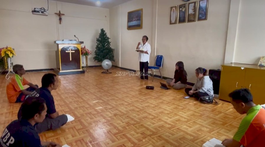 Ruang Teduh di Lapas, Warga Binaan Lapas Kotabaru Jalani Ibadah Gereja