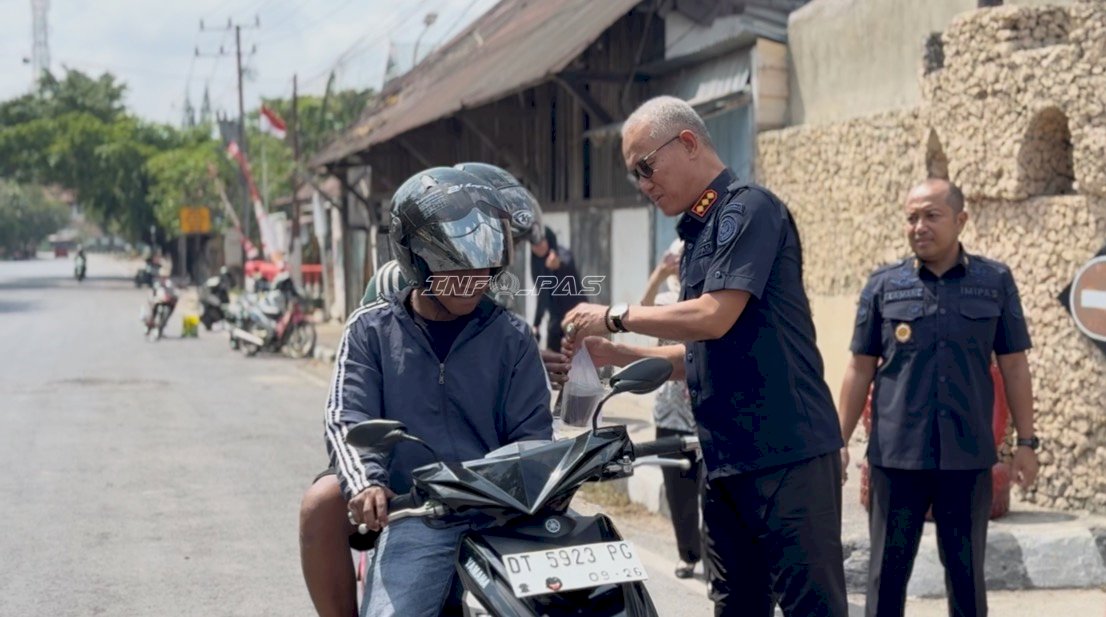 Lapas Baubau Bagikan 150 Paket Bubur Kacang Hijau lewat Jumat Berkah
