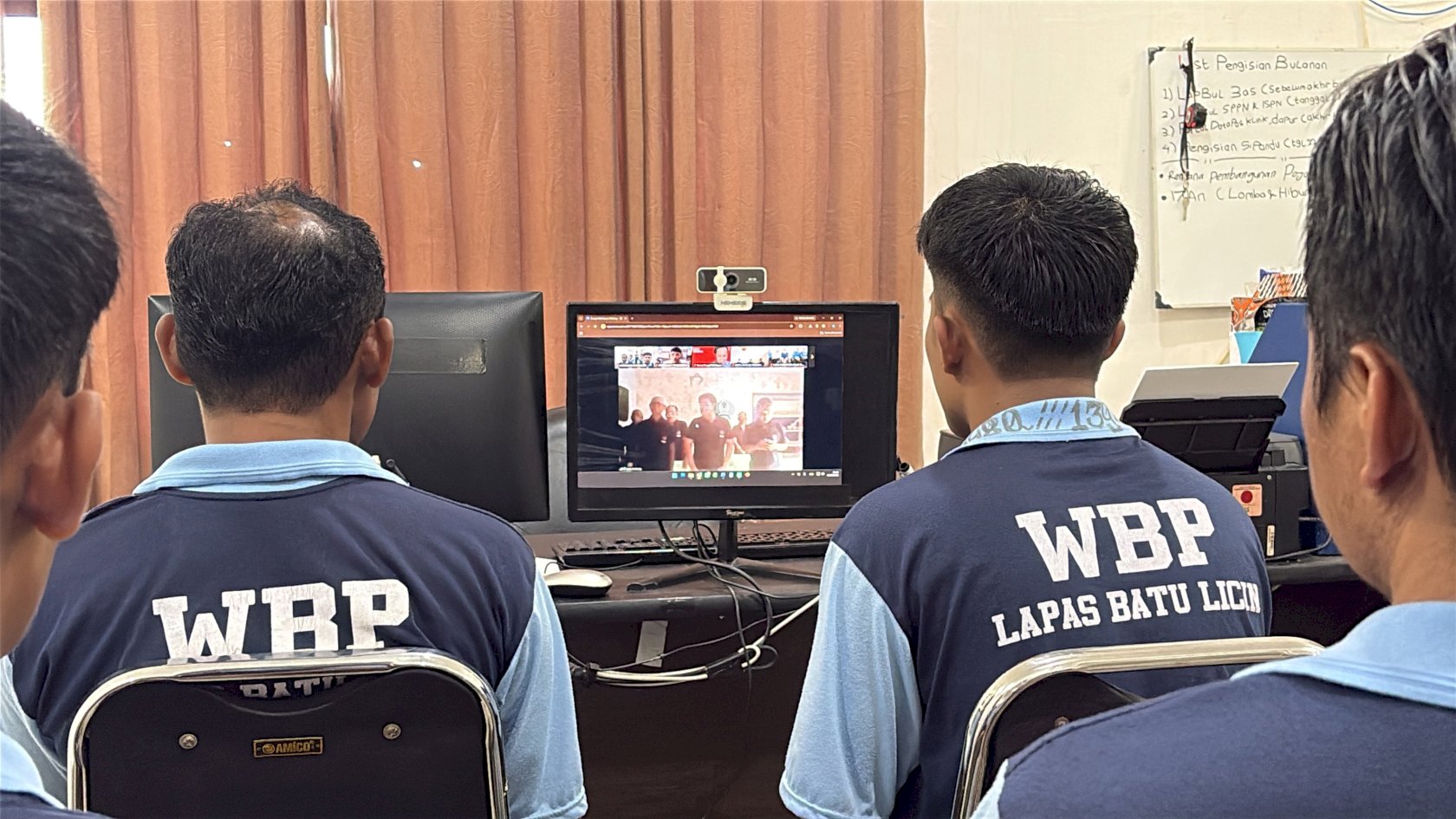 Jaga Ketekunan Beribadah, Warga Binaan Nasrani Lapas Batulicin Ikuti Kebaktian Daring
