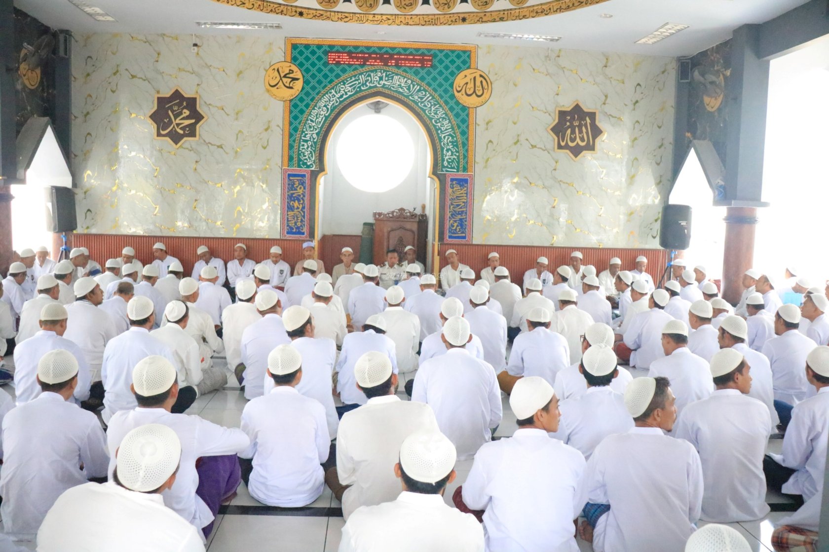 Pengajian Rutin, Warga Binaan Lapas Pemuda Madiun Dalami Nilai Keagamaan