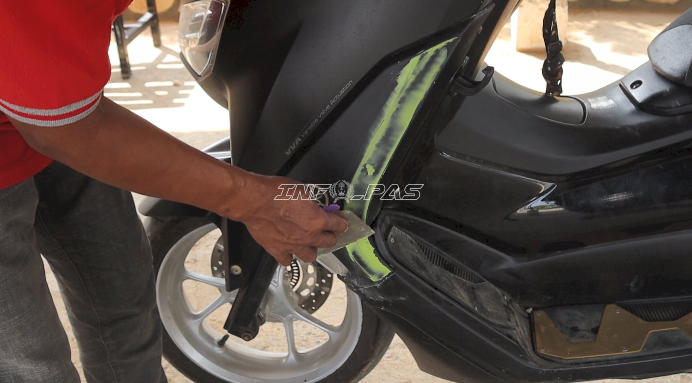 Belajar Deko Body Motor, Warga Binaan Lapas Batulicin Asah Keahlian Perbengkelan