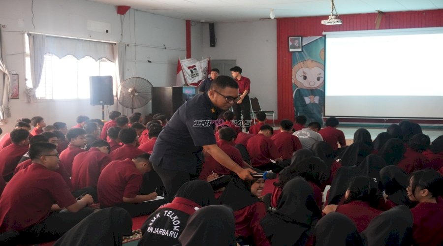 Edukasi Hukum Sejak Dini, Bapas Banjarmasin Berikan Penyuluhan Hukum kepada Siswa SMK Telkom Banjarbaru