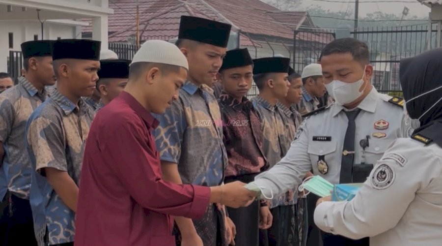 Klinik Pratama LPKA Muara Bulian Bagikan Masker, Perkuat Perlindungan Kesehatan Anak Binaan