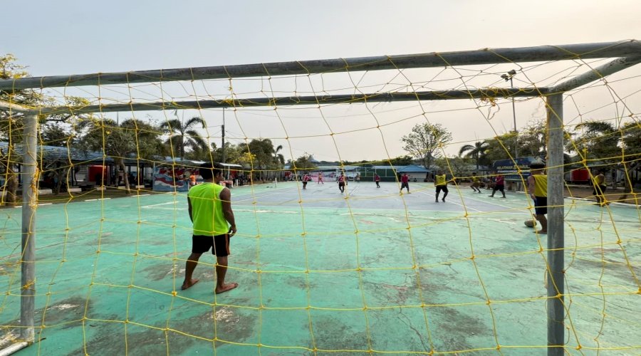 Warga Binaan Lapas Narkotika Karang Intan Pilih Futsal untuk Jaga Kebugaran dan Sportivitas