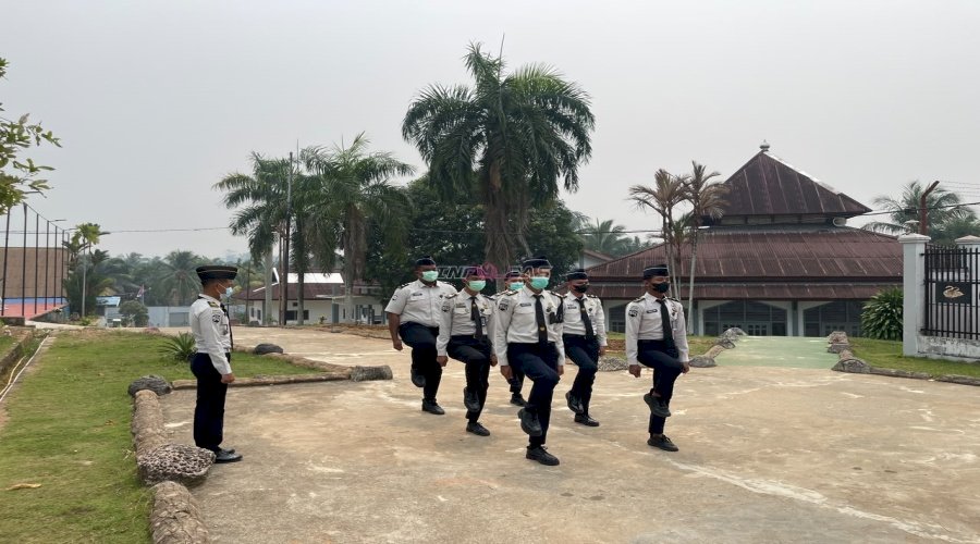 LPKA Muara Bulian Gelar Latihan Baris-Berbaris bagi Petugas Pengamanan