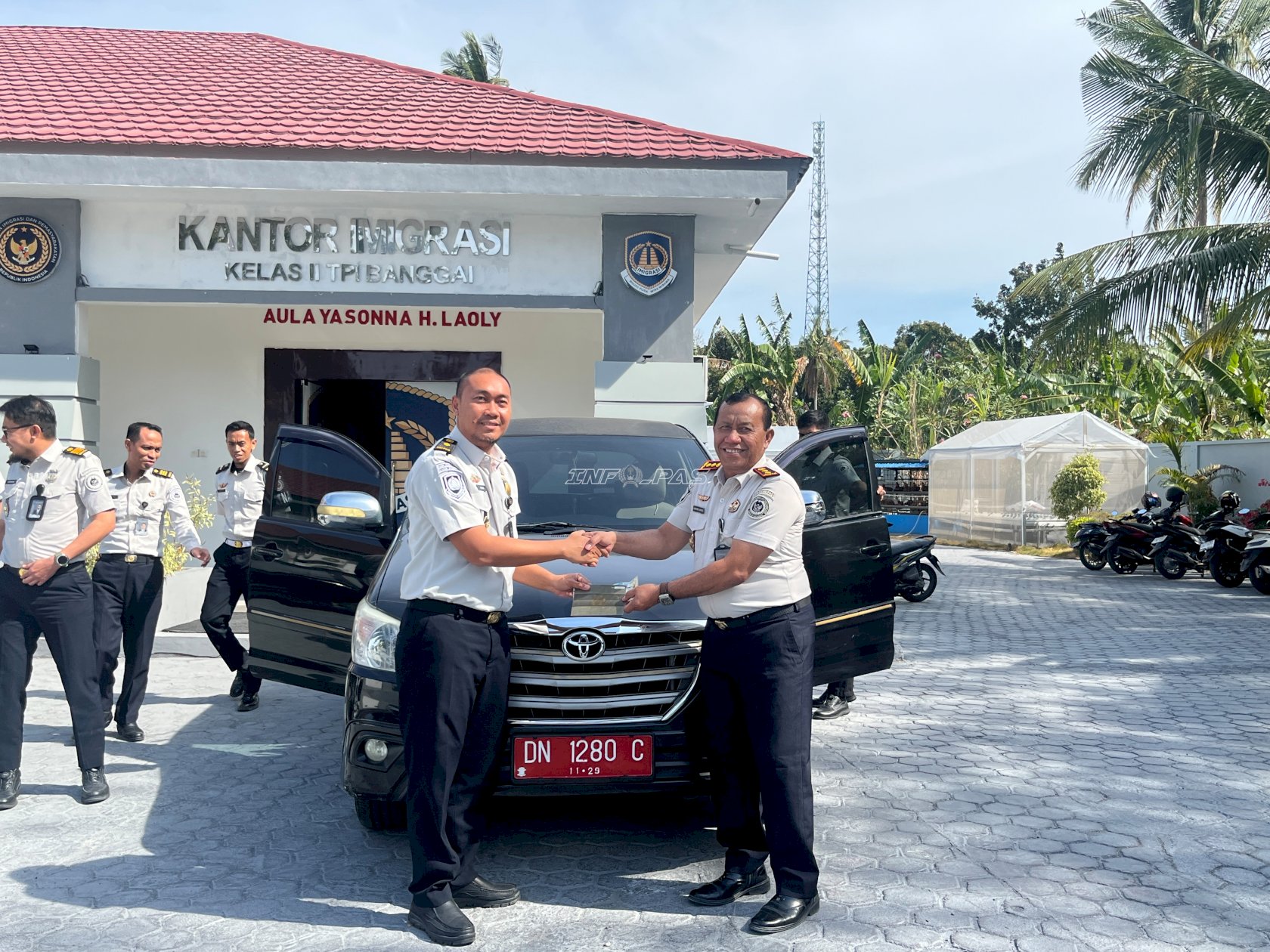Bapas Luwuk Terima Transfer BMN Mobil Operasional dari Imigrasi Banggai