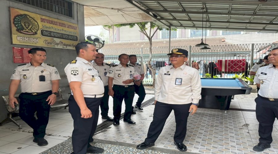 Pantau Bapas dan Lapas Samarinda, Kakanwil Ditjenpas Kaltim Pastikan UPT Pemasyarakatan Tertib dan Kondusif