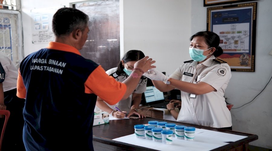 Komitmen Ditegaskan, Lapas Tabanan Lakukan Razia dan Tes Urine Warga Binaan