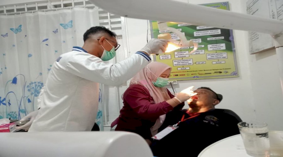 Perkuat Layanan Kesehatan, Lapas Kotabaru Lakukan Pemeriksaan Gigi Warga Binaan