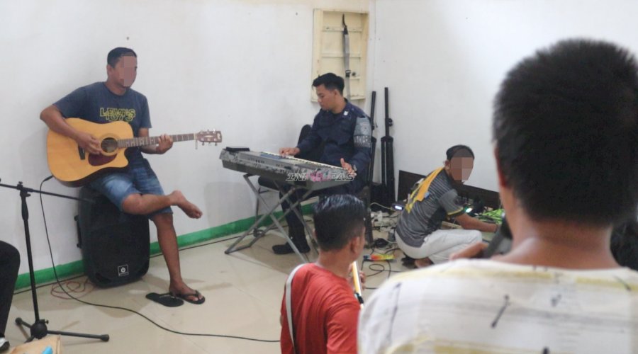 Mandora Band Lapas Batulicin, Kolaborasi Petugas dan Warga Binaan dalam Harmoni Musik