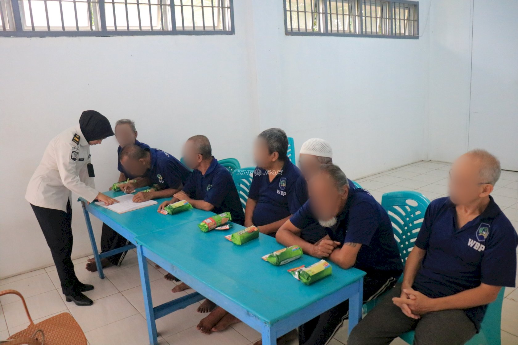Jaga Kesehatan Warga Binaan Lansia, Lapas Pemuda Madiun Gelar Cek Kesehatan dan Bagikan Nutrisi Tambahan