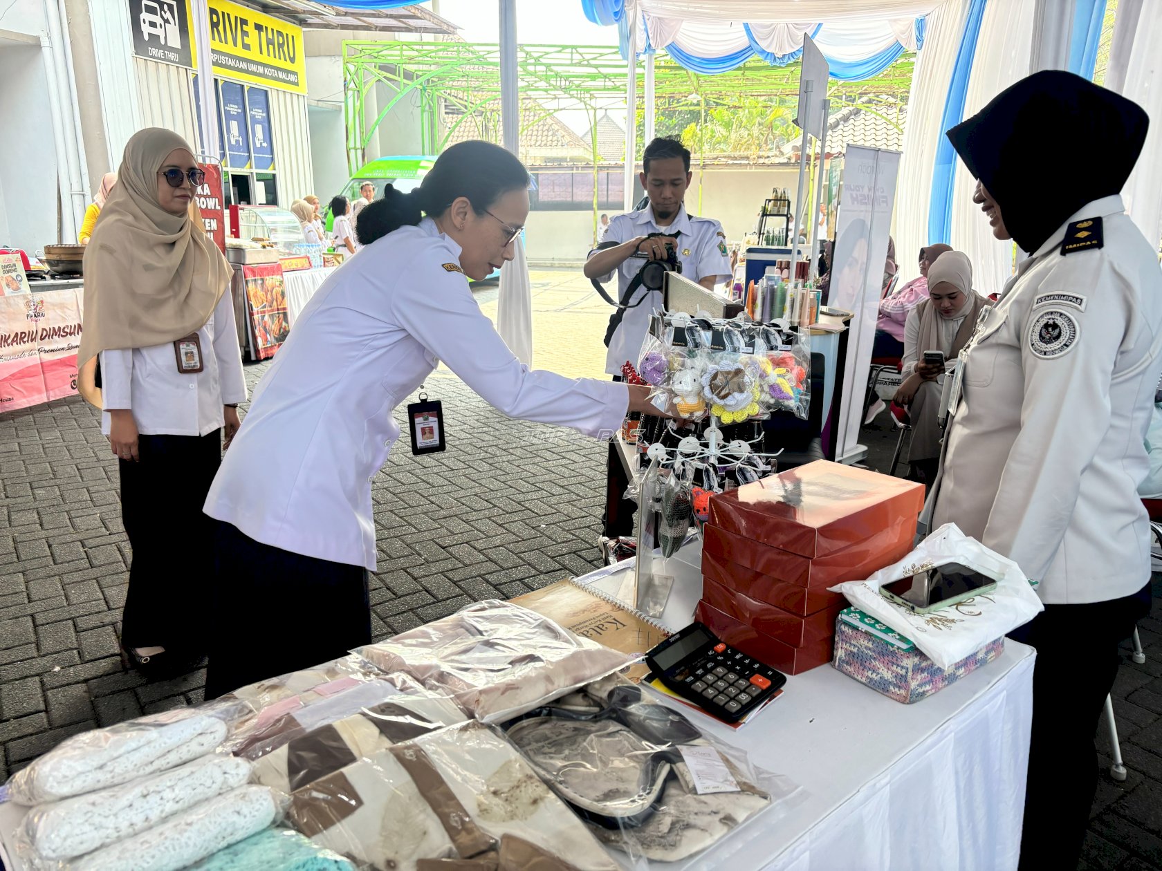 Lapas Perempuan Malang Kenalkan Produk Karya Warga Binaan dalam Bazar Pekan Literasi Kota Malang