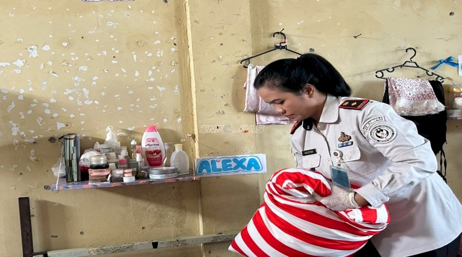 Wujudkan Lapas Aman dan Tertib, Lapas Perempuan Kendari Razia Kamar Hunian