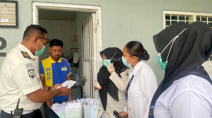 Antisipasi Dampak Kabut Asap, Rutan Masohi Bagikan Masker kepada Warga Binaan