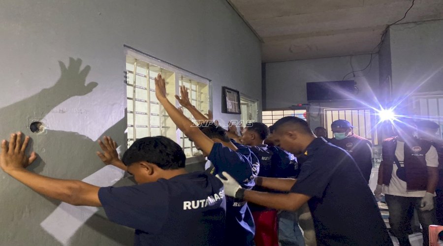 Cegah Halinar, Rutan Masohi Gandeng APH Gelar Razia dan Tes Urine Warga Binaan