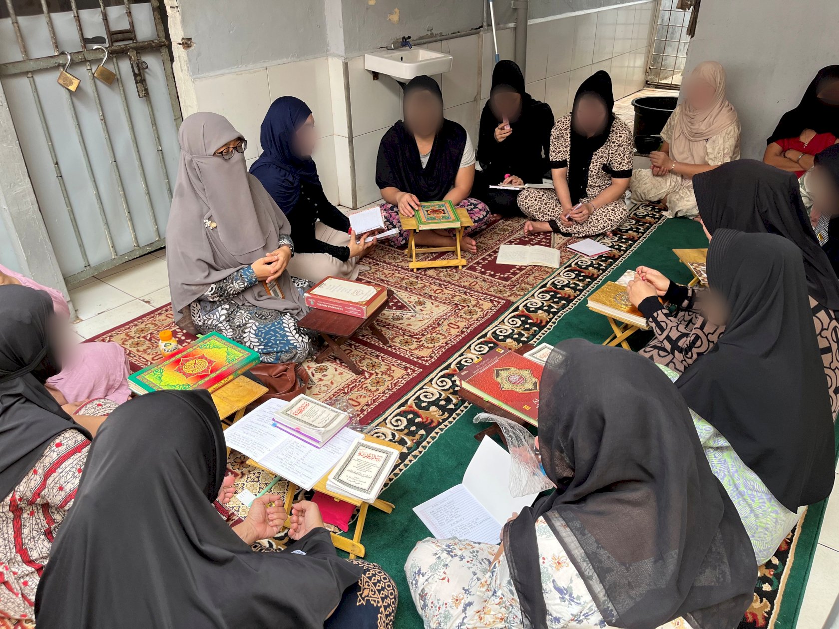 Rutan Tanjung Bina Spiritual Warga Binaan Perempuan melalui Pengajian Rutin