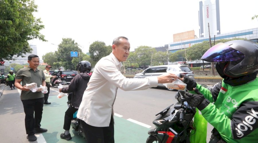 Ditjenpas Bagikan 500 Paket Makanan, Perkuat Kepedulian Sosial melalui Kamis Berkah