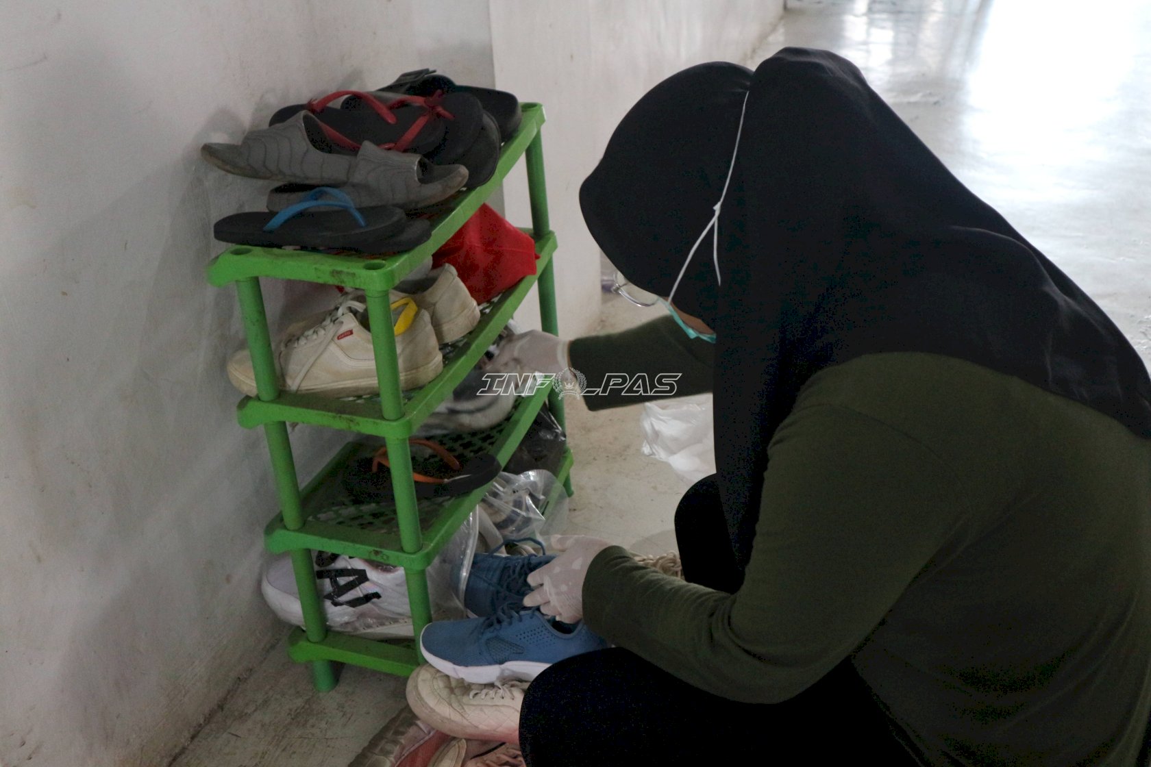 Dukung Pemberantasan Narkoba, Rutan Perempuan Surabaya Geledah Blok Hunian