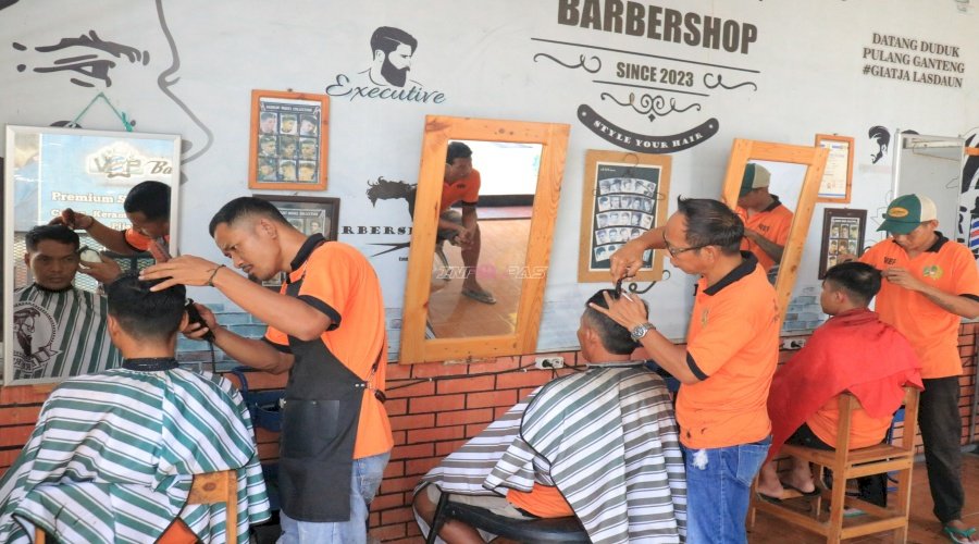 Warga Binaan Lapas Pemuda Madiun Asah Keahlian Pangkas Rambut