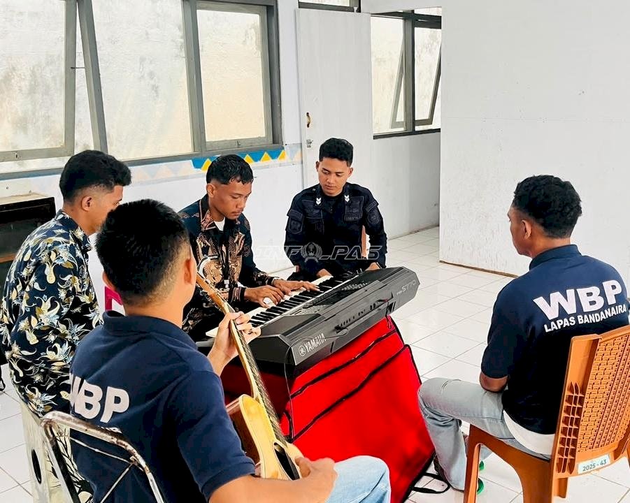 Lapas Bandanaira Fasilitasi Warga Binaan Kembangkan Bakat Bermusik