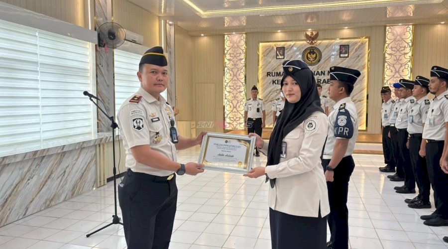 Apresiasi Dedikasi dan Kinerja, Rutan Marabahan Anugerahkan Penghargaan Petugas Teladan 
