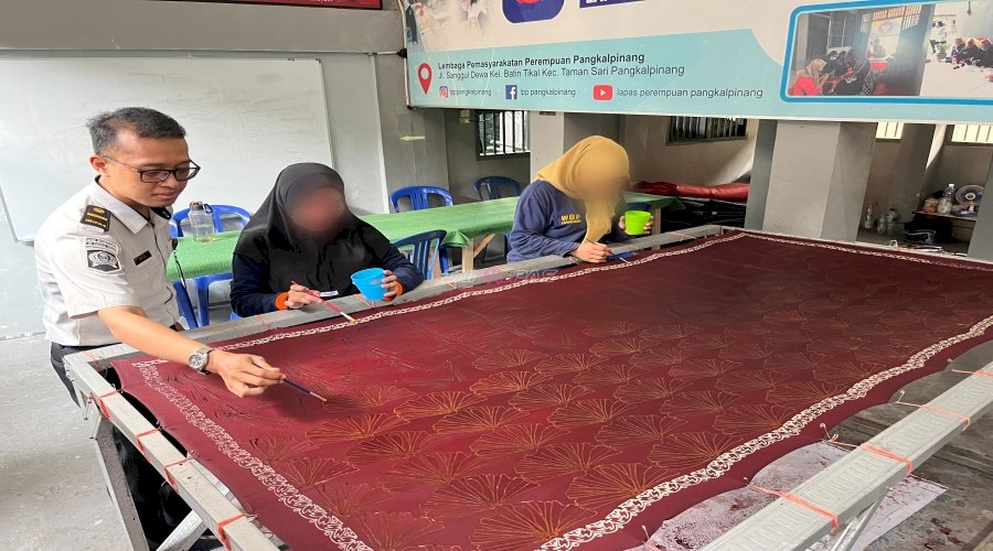 Bukan Sekadar Membatik, Warga Binaan Lapas Perempuan Pangkalpinang Belajar Mandiri dan Berkarya