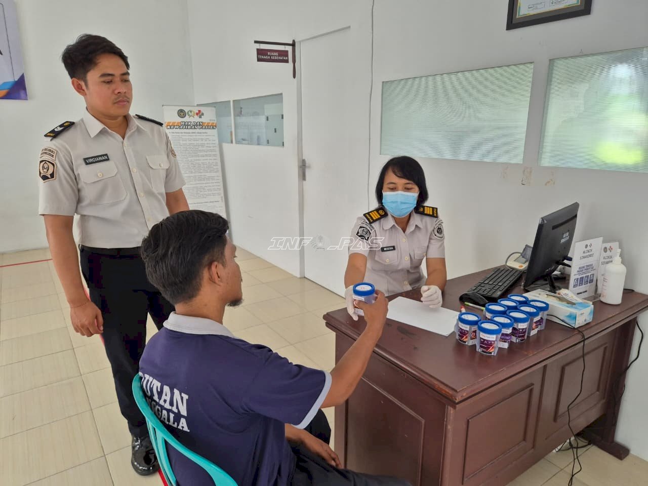 Deteksi Dini Narkoba, Rutan Donggala Tes Urine Acak 15 Warga Binaan