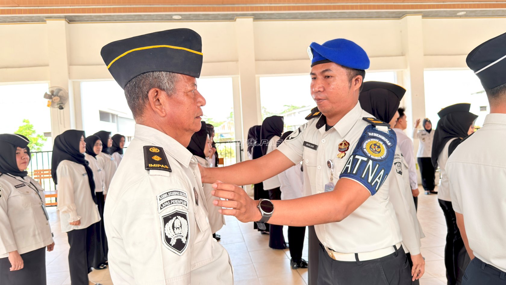Periksa Atribut Kedinasan, Lapas Perempuan Kendari Perkuat Kedisiplinan Pegawai
