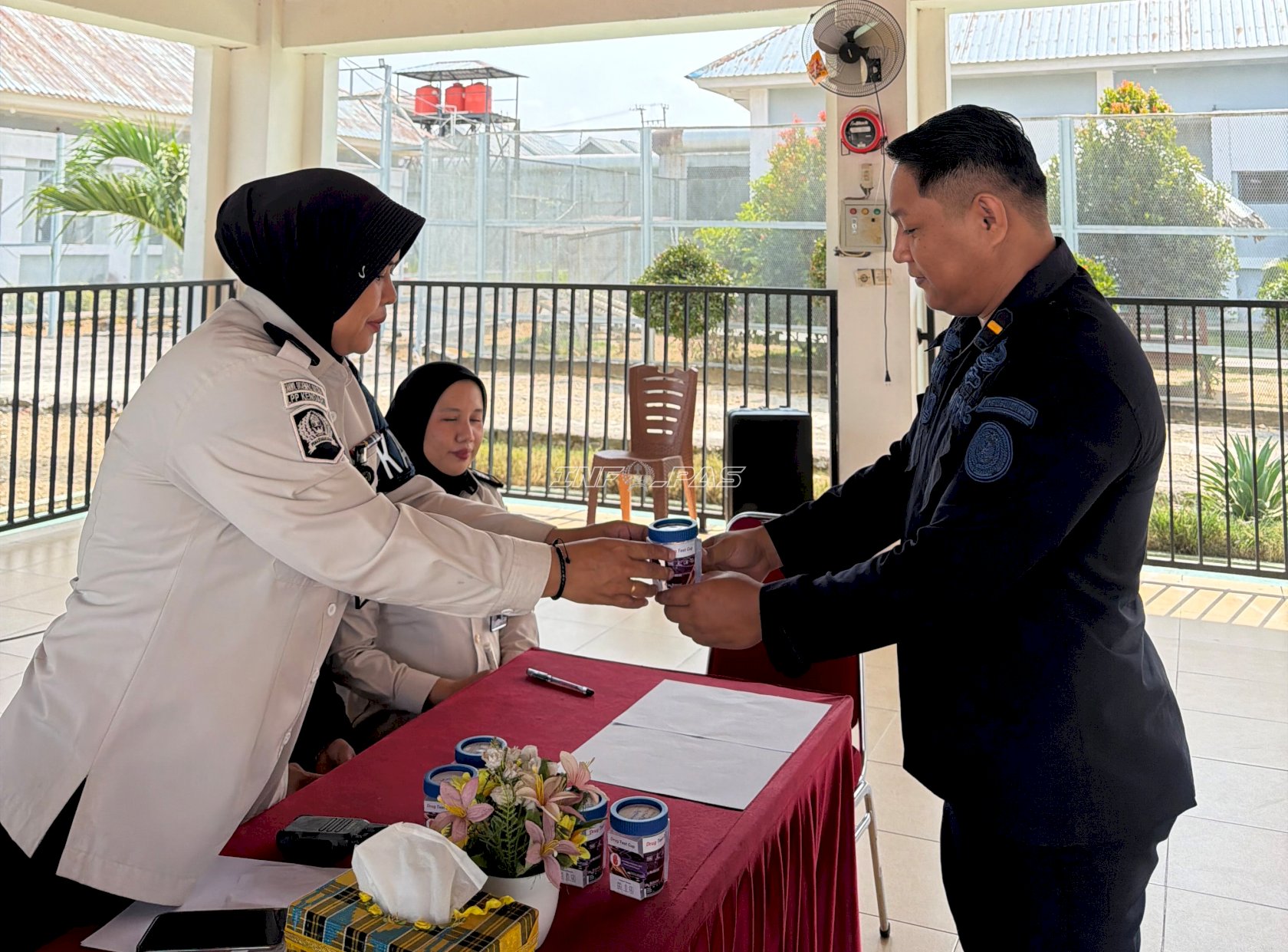 Tes Urine Pegawai dan Warga Binaan, Lapas Perempuan Kendari Perkuat Komitmen Zero Halinar