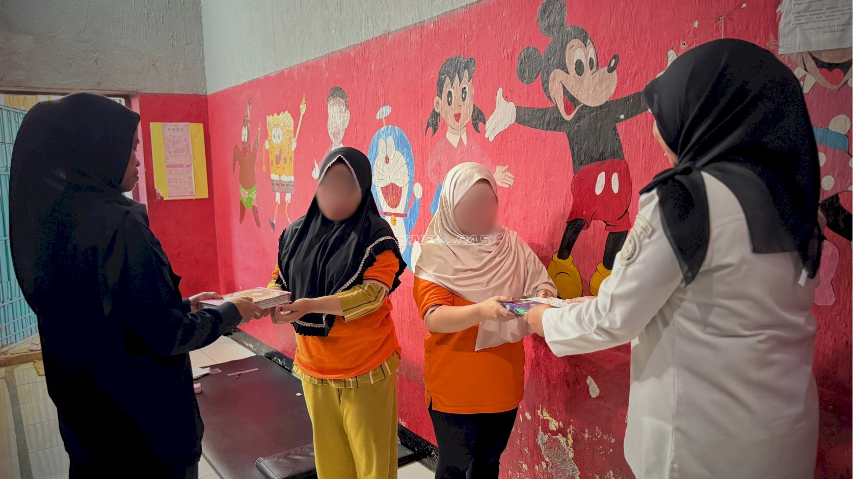 Lapas Baubau Salurkan 40 Buku Keagamaan, Dukung Pemberantasan Buta Aksara Al-Qur’an