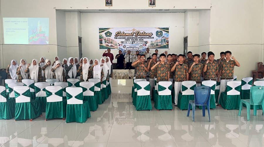 Bapas Kendari Gelar Program "Bapas Masuk Sekolah” di MAN 1 Kendari 