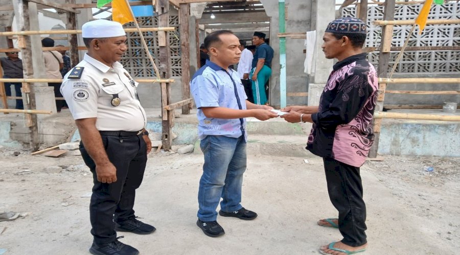 Lapas Geser Salurkan Bantuan Semen dan Bantu Pembangunan Masjid Dusun Kampung Baru