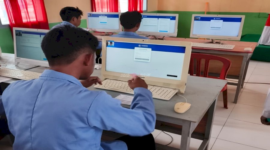 Pastikan Hak Pendidikan Terpenuhi, Lapas Luwuk Dampingi Anak Binaan Ikuti TKA