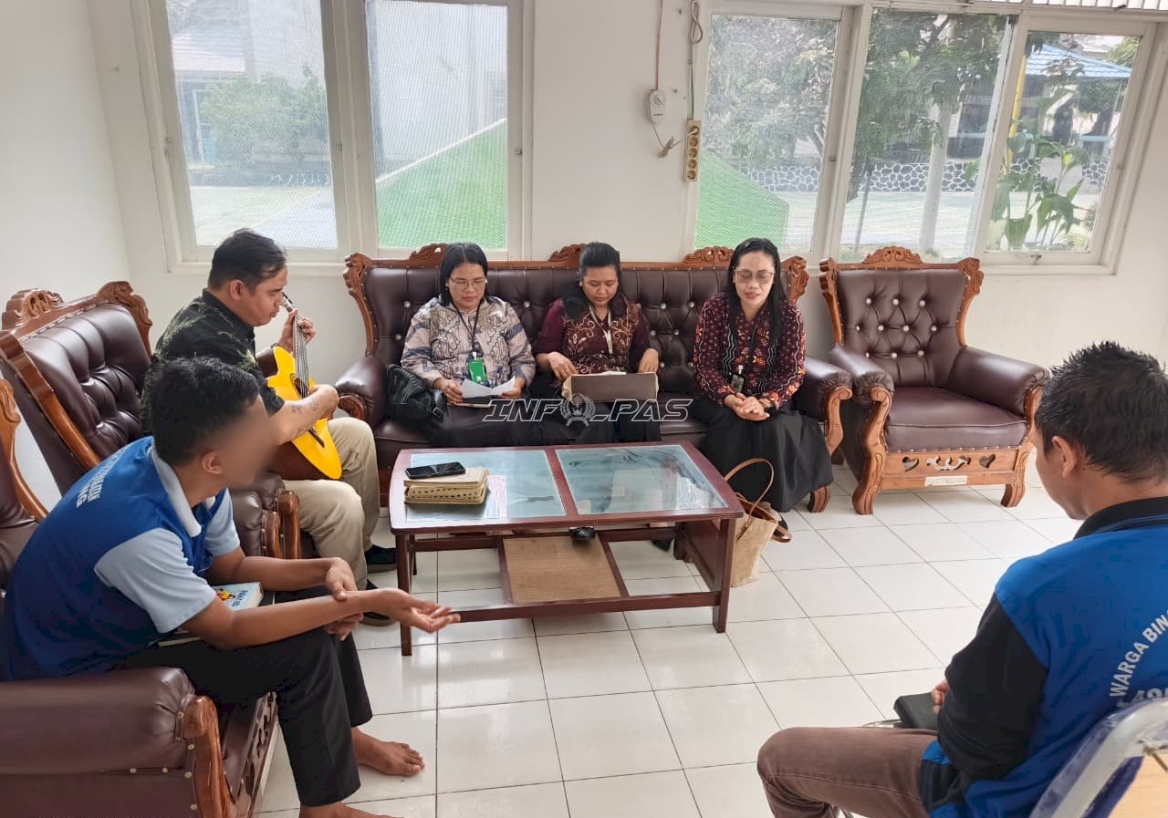 Lapas Tanjung Fasilitasi Ibadah Warga Binaan Nasrani bersama Kemenag Tabalong