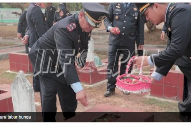 Jajaran Lapas Cilegon Ziarah ke TMP Ciceri Serang