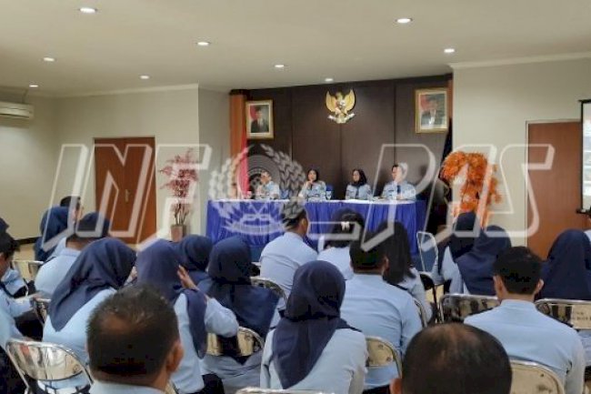 3 Petugas LPKA Jakarta Sosialisasikan Pembayaran Tunker Berbasis SIMPEG