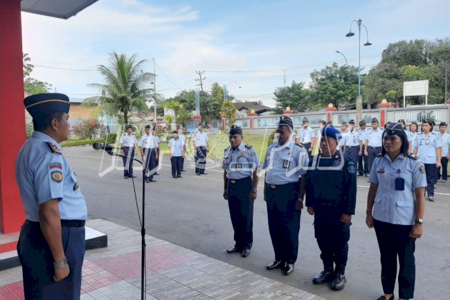 4 Petugas Lapas Ambon Sandang Pangkat Baru