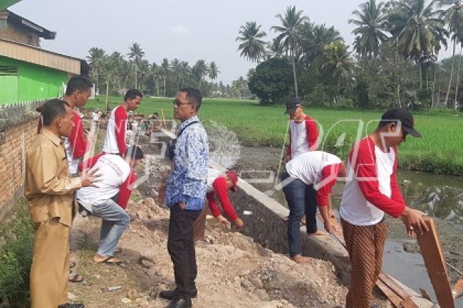 WBP Lapas Payakumbuh Bangun Jalan Nagari Tigo Diateh