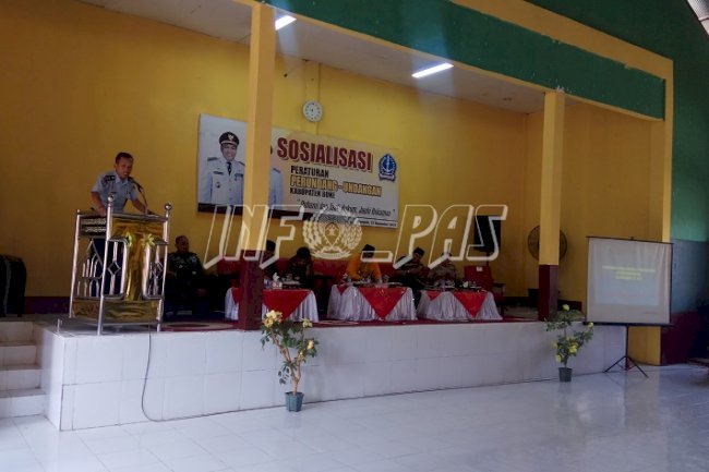 Kasubsi Registrasi Lapas Watampone Paparkan Peran Lapas Dalam Sosialisasi Peraturan Perundang-Undangan Kab. Bone